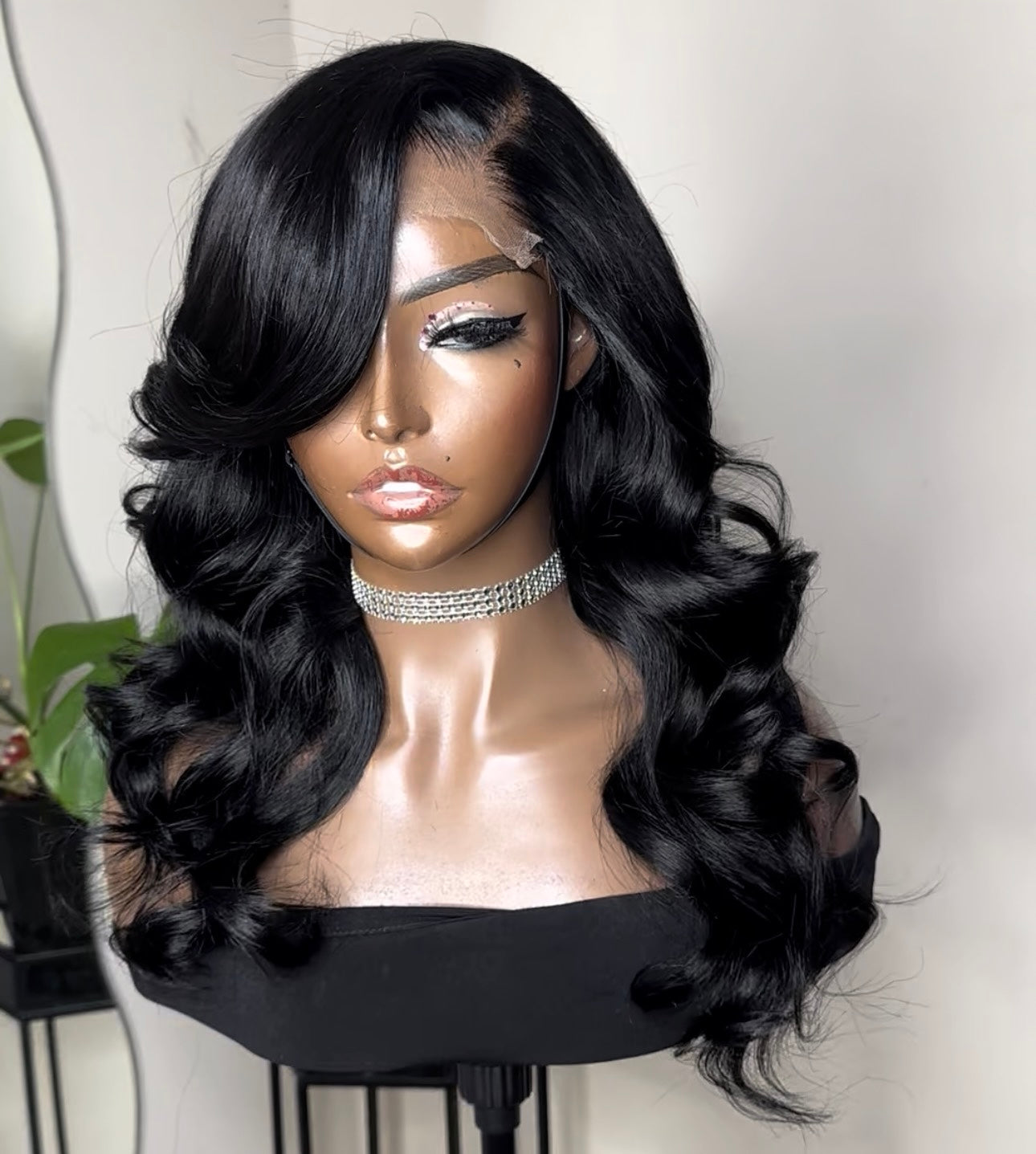 Kiki (Jet Black)