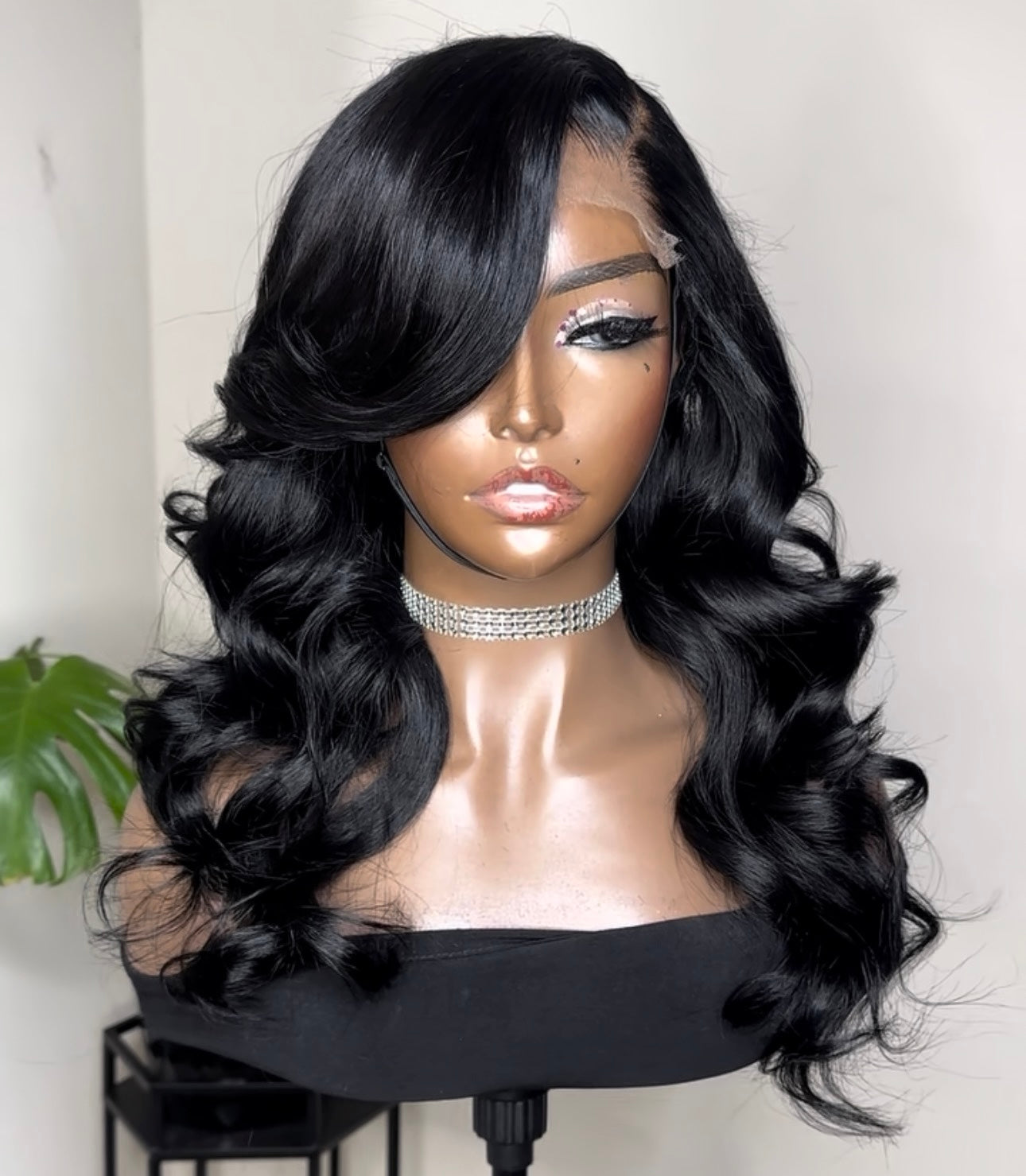 Kiki (Jet Black)